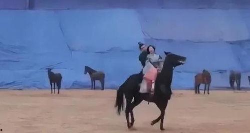 赵露思在圈内人爆料,揭秘明星背后的真实故事 第1张 赵露思在圈内人爆料,揭秘明星背后的真实故事 第1张